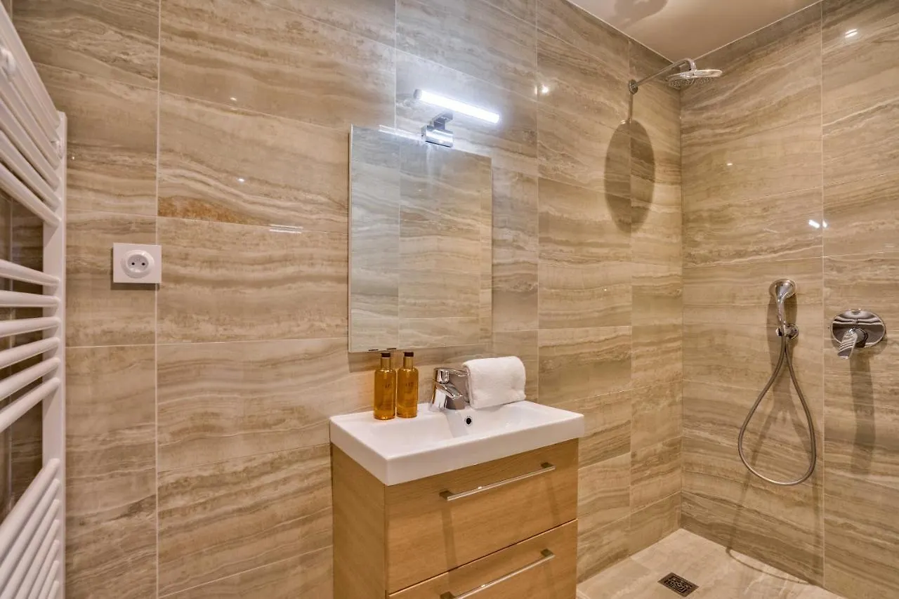 02 - Urban Exclusive In Montorgueil Apartment Paris